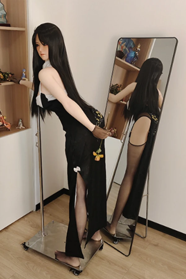 Dual-Function-Sex-Doll-Stand-9