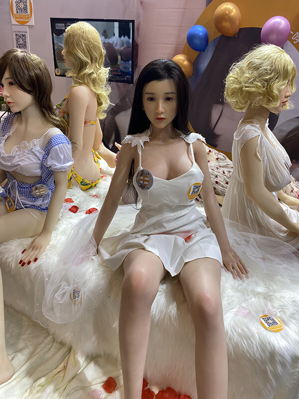In dolls sex Guangzhou with WM Doll